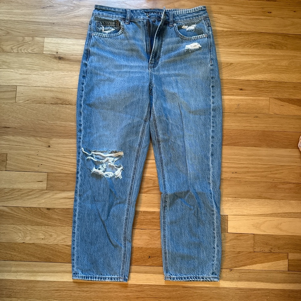 american eagle mom jeans